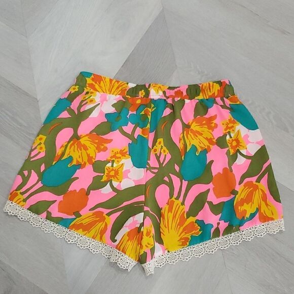 ✨️Judith March Women’s Tropical Print and Lace Shorts, NWT,  Size Medium ✨️ - Picture 4 of 4